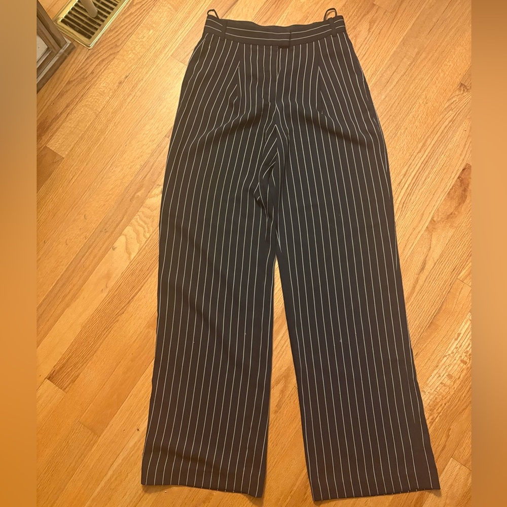 Aritzia’s Babaton Navy Pinstripe Wide Leg Trousers in size 4